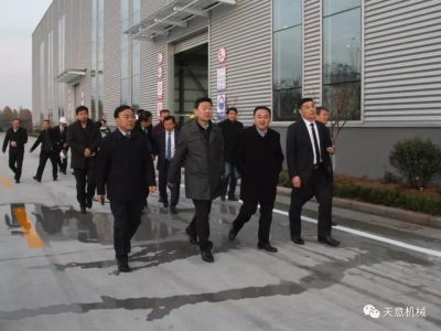 山東省住建廳黨組成員、副廳長張曉海蒞臨天意機械調(diào)研指導(dǎo)